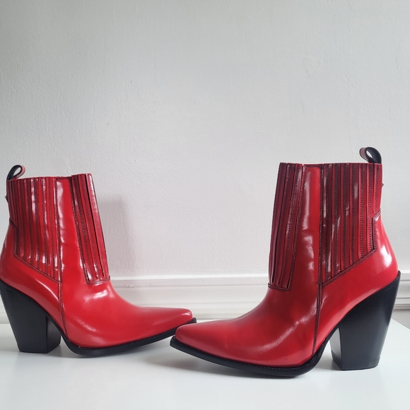 New Valentino Garavani Rockstud Leather Ankle Western Cowboy Boots NWT 10.5 US - Picture 12 of 16